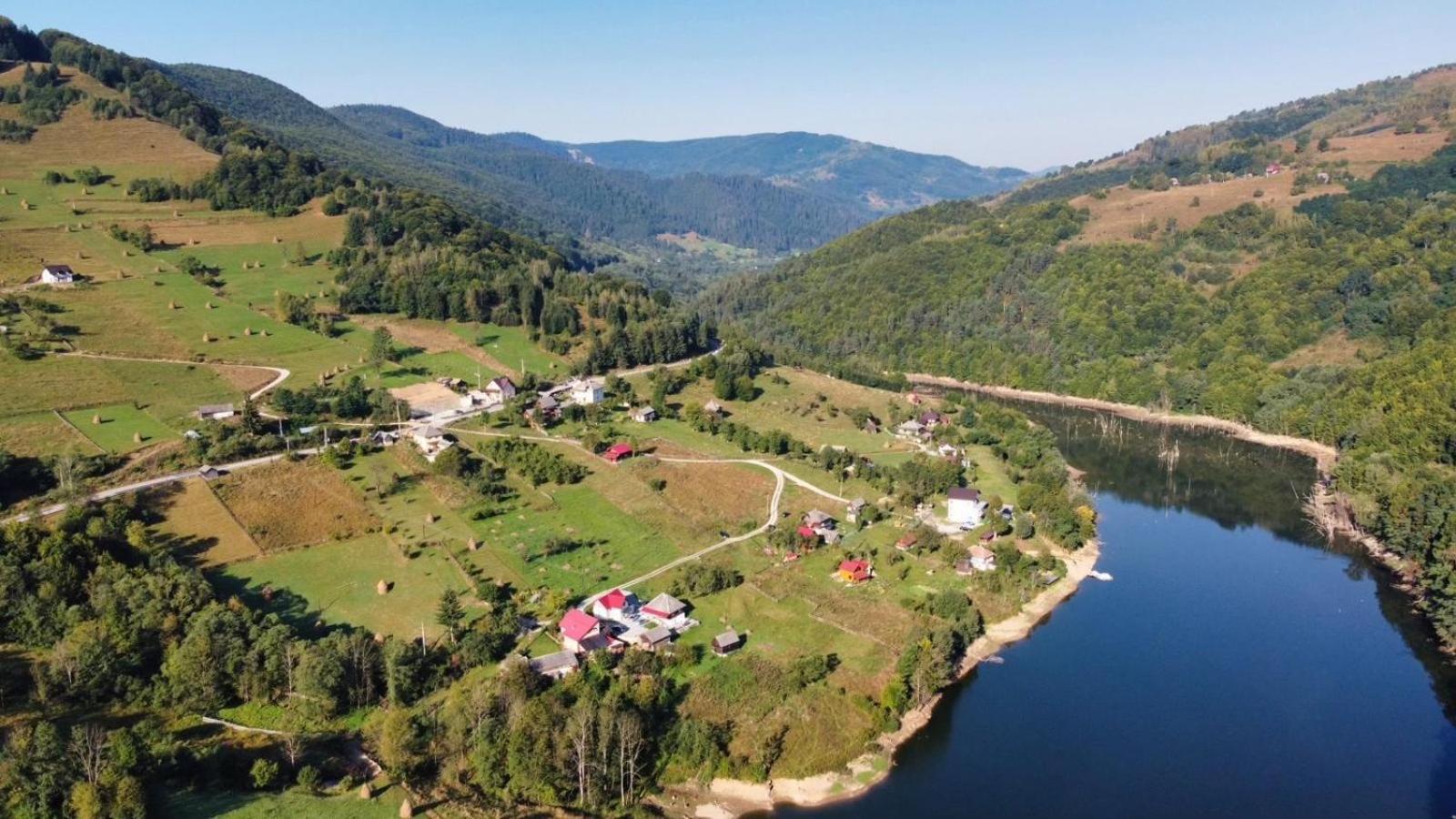 Cabana Baraj Apuseni Mountains Mihoesti Eksteriør bilde
